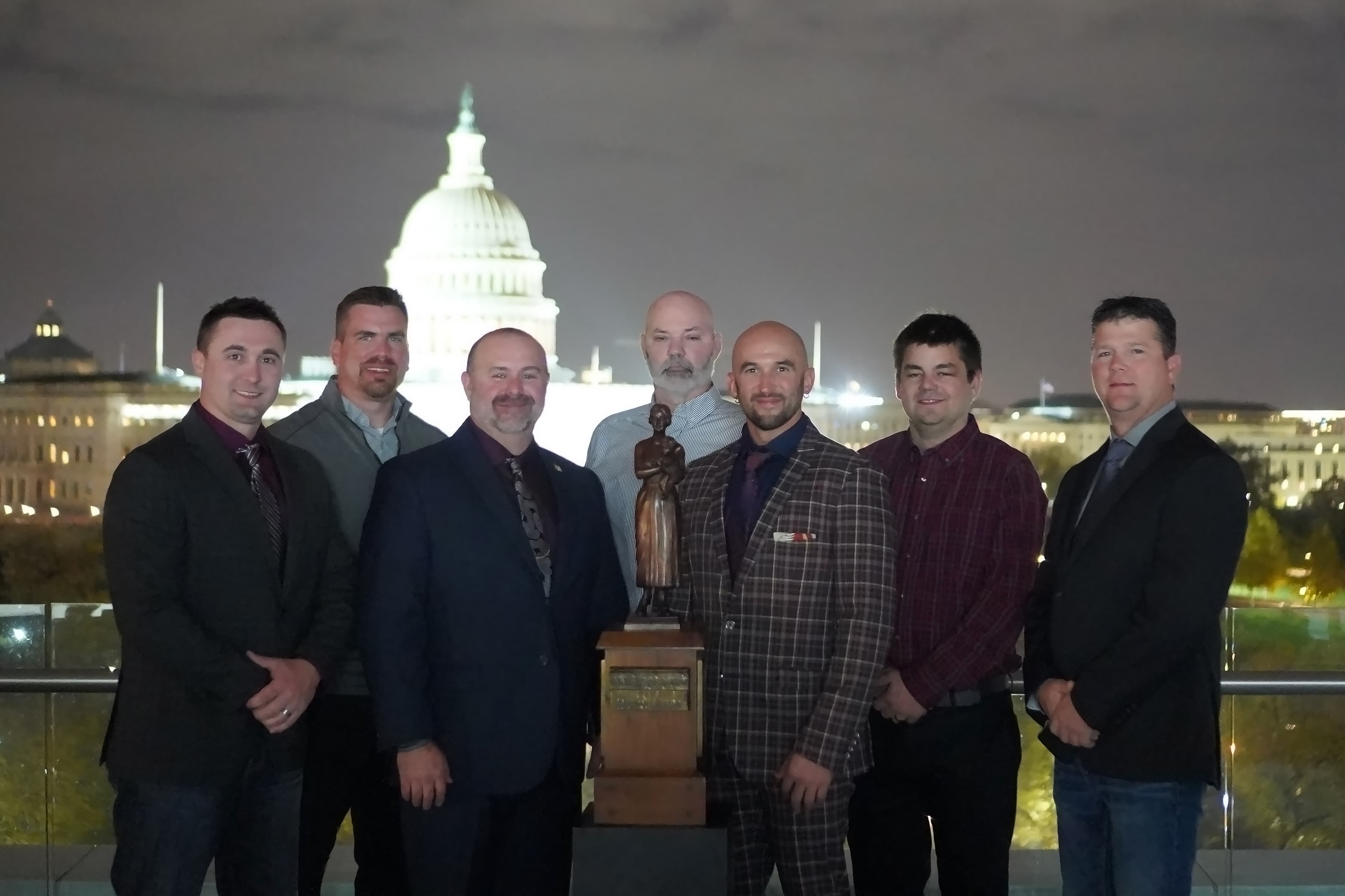 Left: PManager Jesse Nordmann, Senior Safety Representative Dale Hittle, Leadperson J.D. Sager, Safety Specialist Andy Davis, Plant Manager Joe Ford, Leadperson Ryan Aasheim and Leadperson Kyle Baumann accept Sentinels of Safety Award Washington D.C.