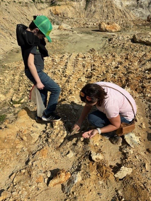 Eager young learners explore fossils and geology at Onslow Quarry. Events like this helped the team earn an NSSGA Gold Community Relations Excellence Award.
